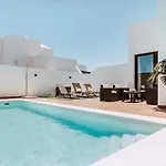 Lyra, Piscina Climatizada Vila *