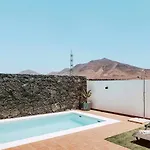 Vila Lyra, Piscina Climatizada Playa Blanca (Lanzarote)