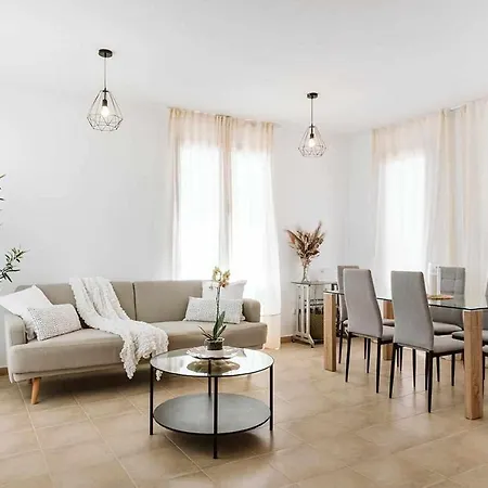 Lyra, Piscina Climatizada فيلة *