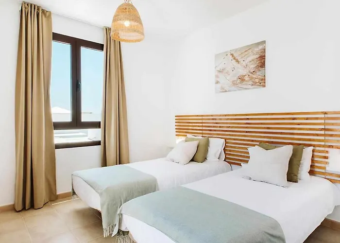 Villa Lyra Piscina Climatizada *